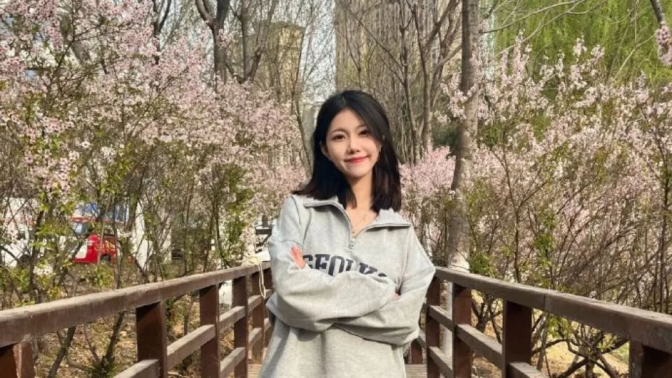 五一吃瓜网在线观看与每日主题大赛:原创反差视频《最后一名还在起点》播放预览封面